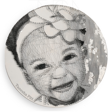 Load image into Gallery viewer, Children String Art Portrait (Round) 24''